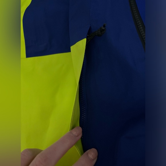 NWT Nike ACG gore-tex jacket - Picture 7 of 16